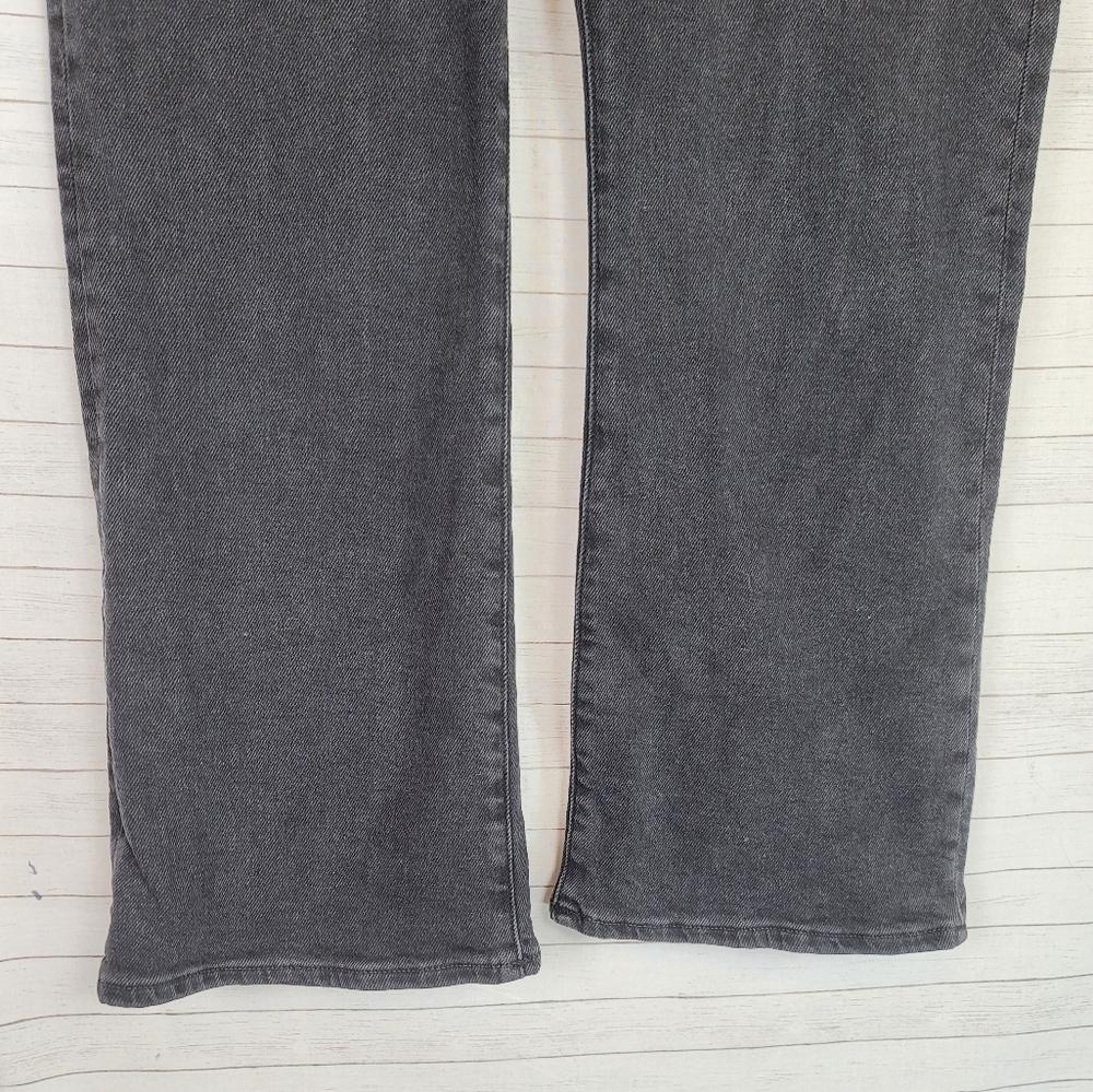 MADEWELL MID-RISE KICK OUT JEANS IN RINSED BLACK, SZ 31 - Picture 2 of 16